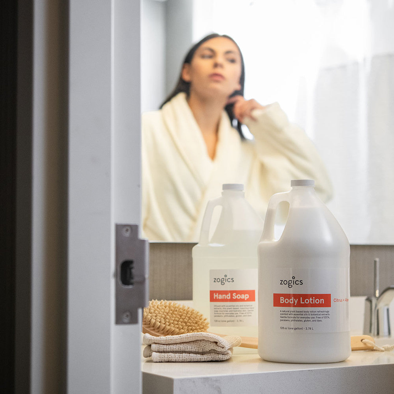 Zogics Hydrating Body Lotion, Citrus + Aloe (1 Gallon or Case of 4)