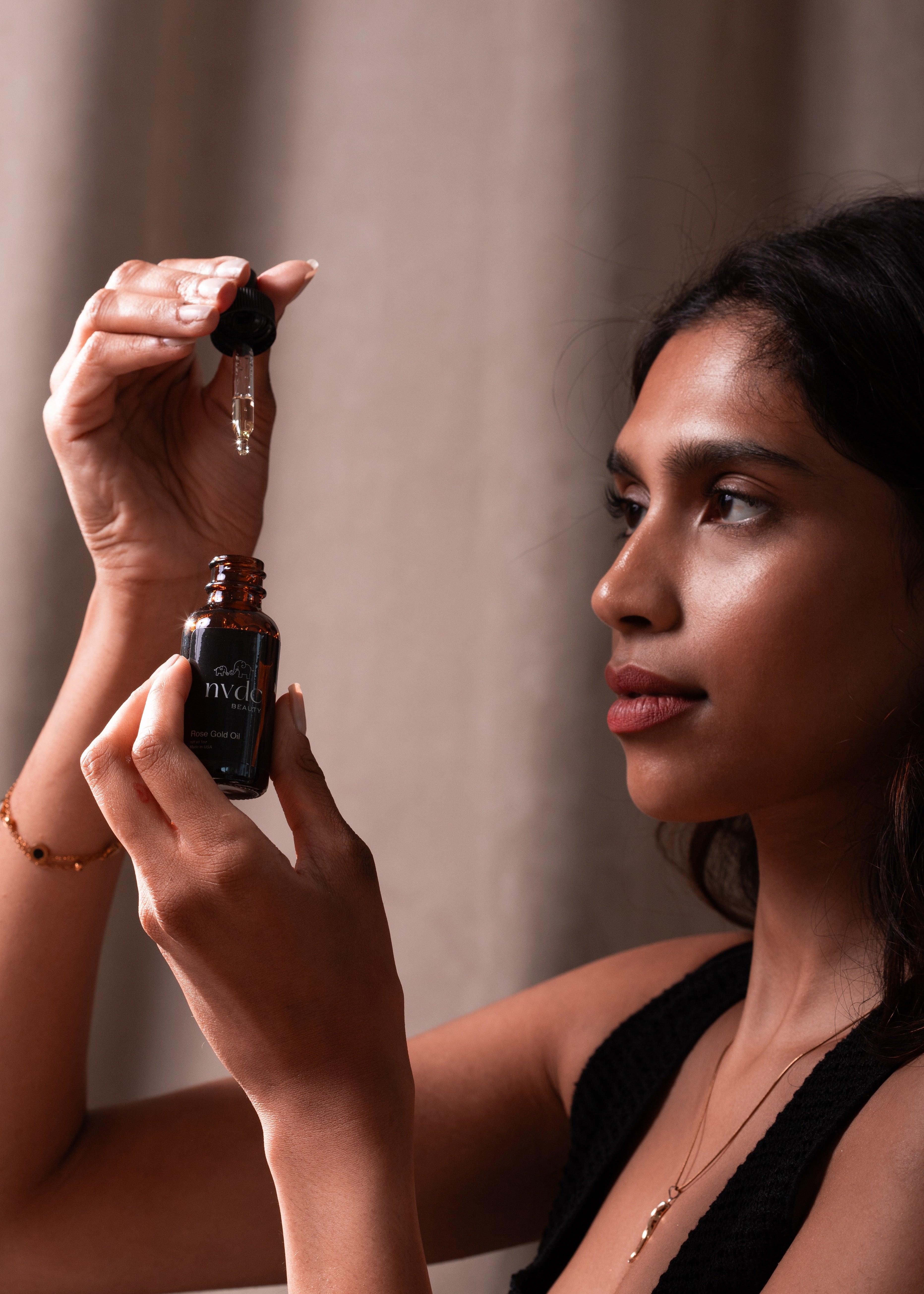 Anti-Aging Rose Gold Oil – Brightening & Hydrating Facial Serum