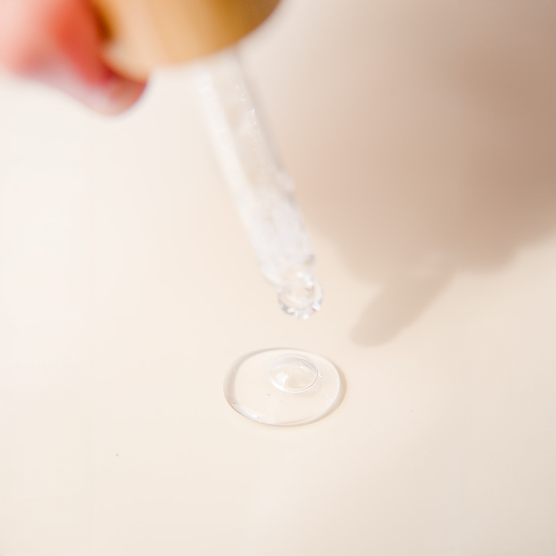 Pure Hyaluronic Acid Serum – Intense Hydration & Plumping Treatment