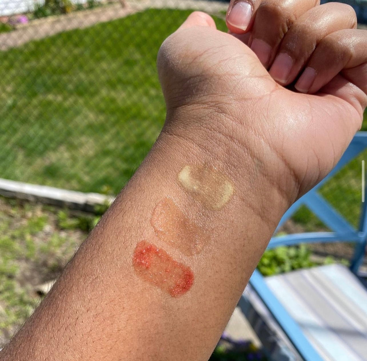 Balmshell Lip Gloss – Vanilla Pearl, Non-Sticky Pearl Shimmer Gloss, 10ml