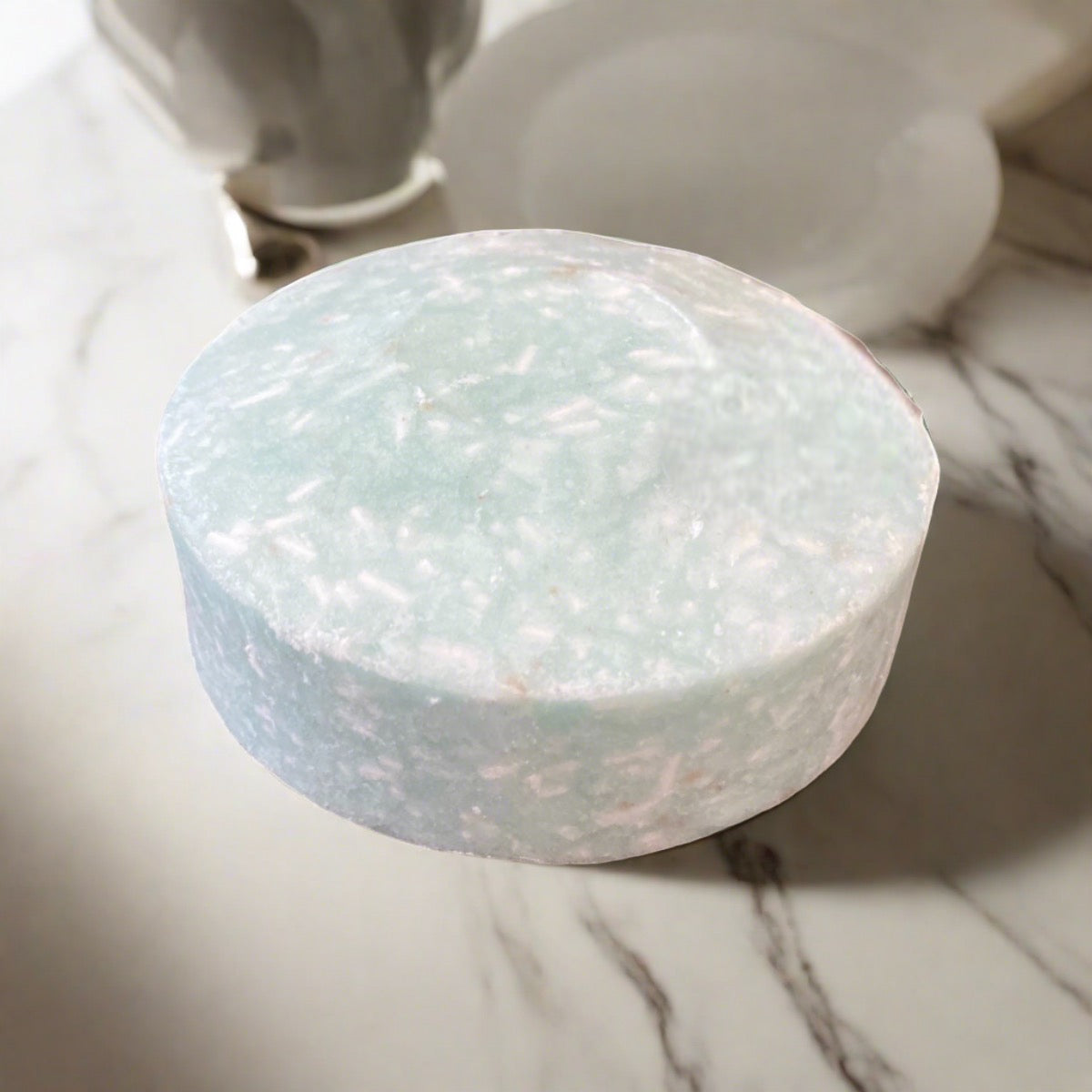 Happy Nut Shampoo Bar – Nourishing Hair Care with Passionfruit, Cocoa Butter & Banana Extract