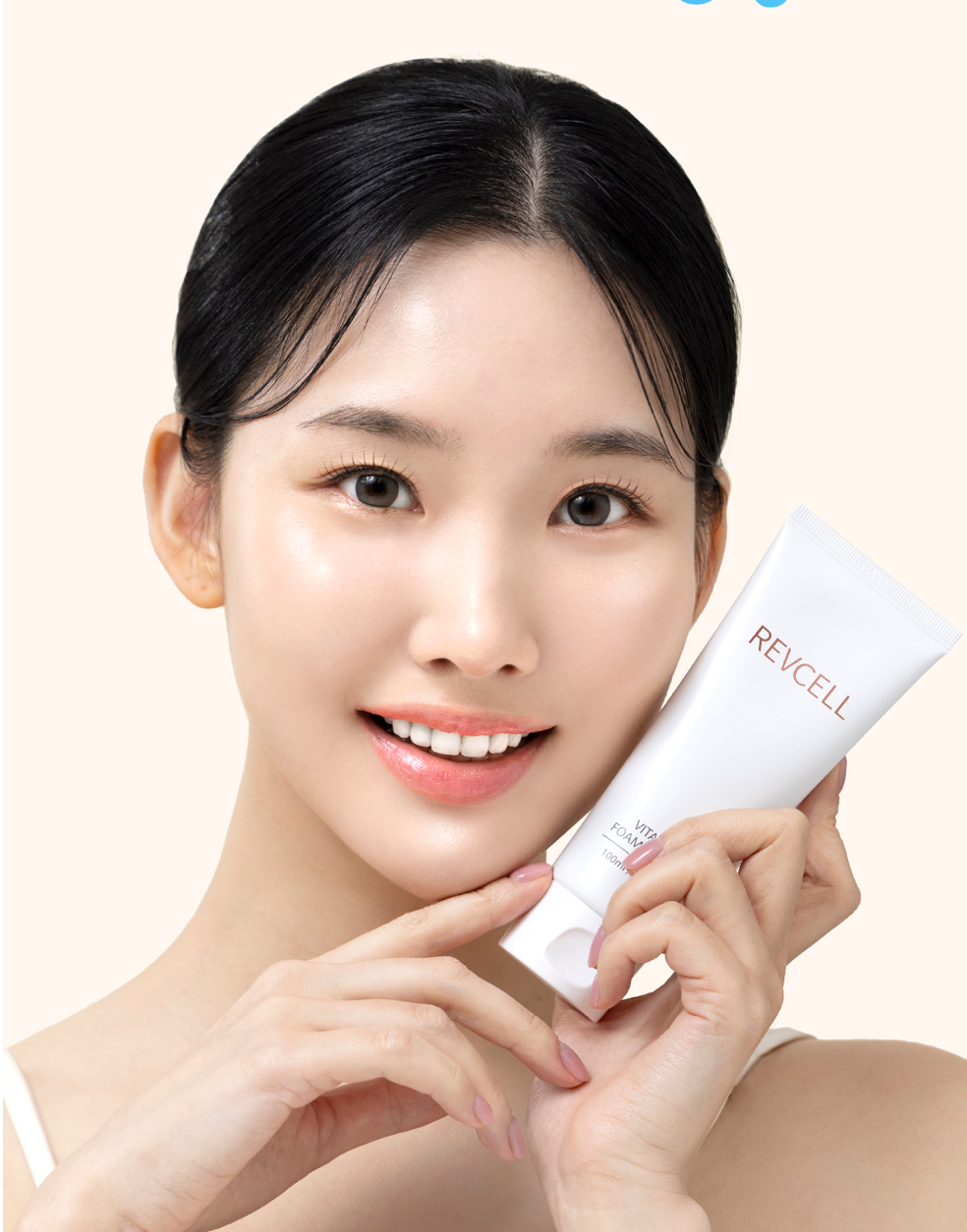 Revcell Vita Capsule Foam Cleanser (100 ml) | Gentle & Brightening