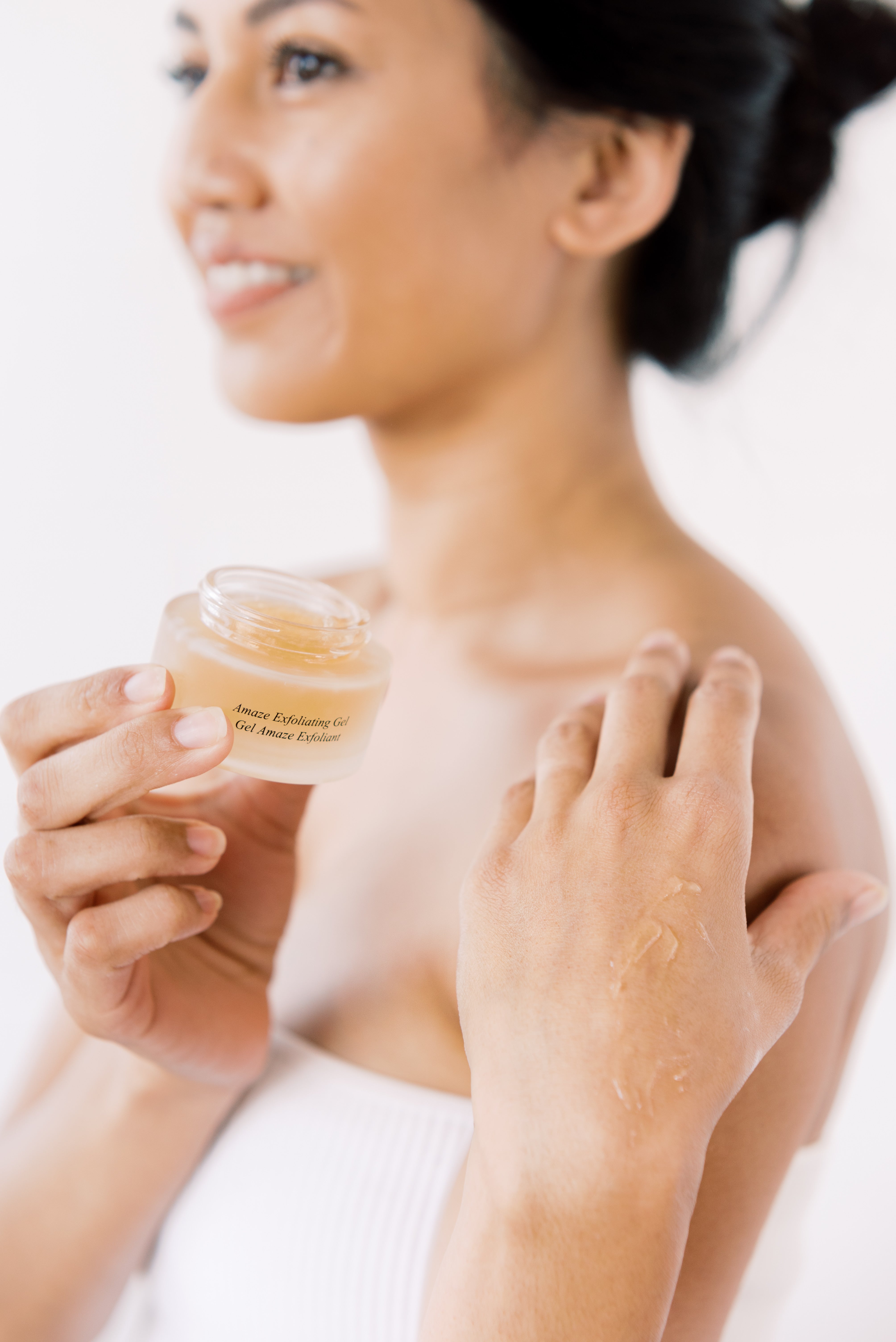 Amaze Exfoliating Gel Gentle Plant-Based Face Exfoliant