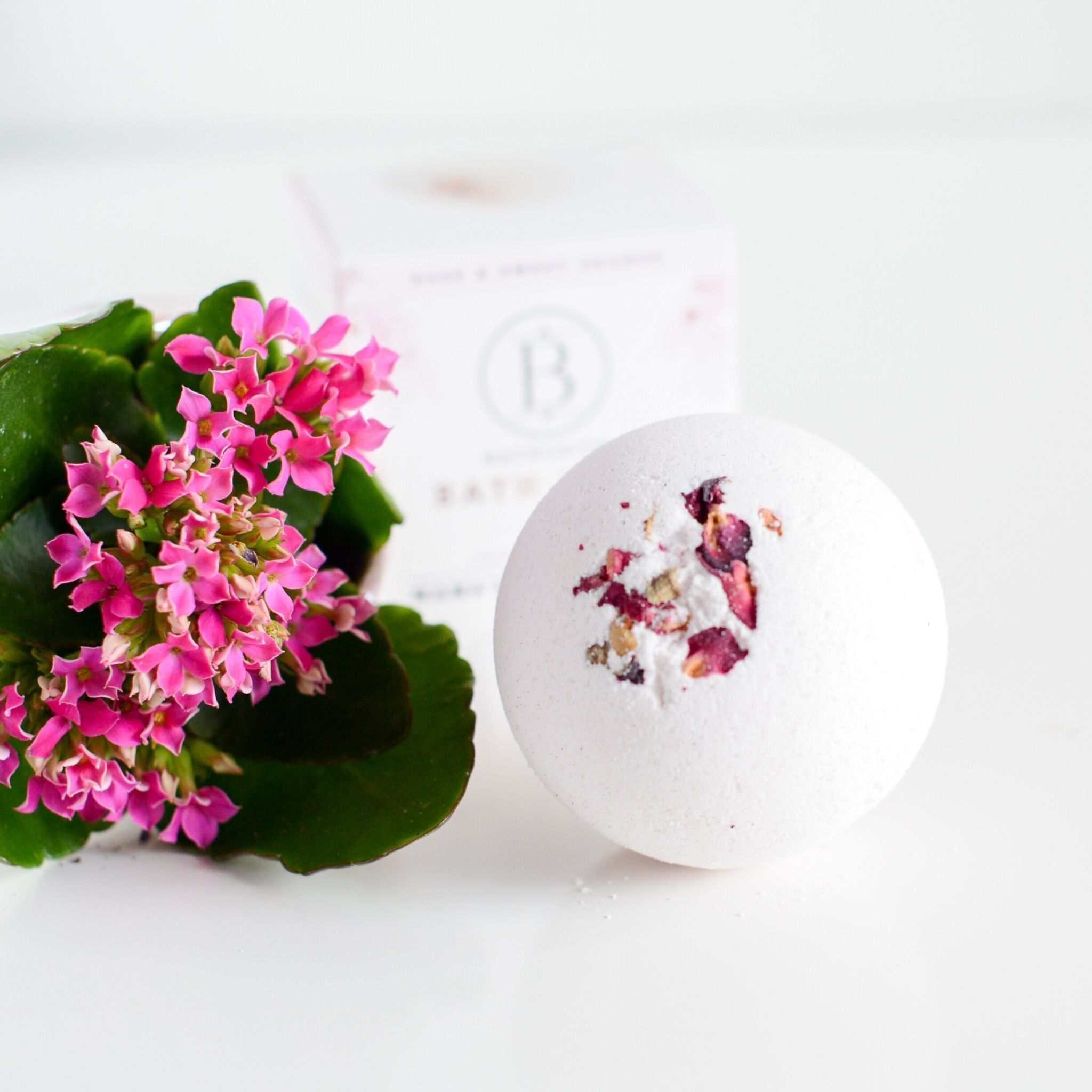 Wholesale Mama’s Perch Bath Bomb – Garden-Inspired Hydrating Soak