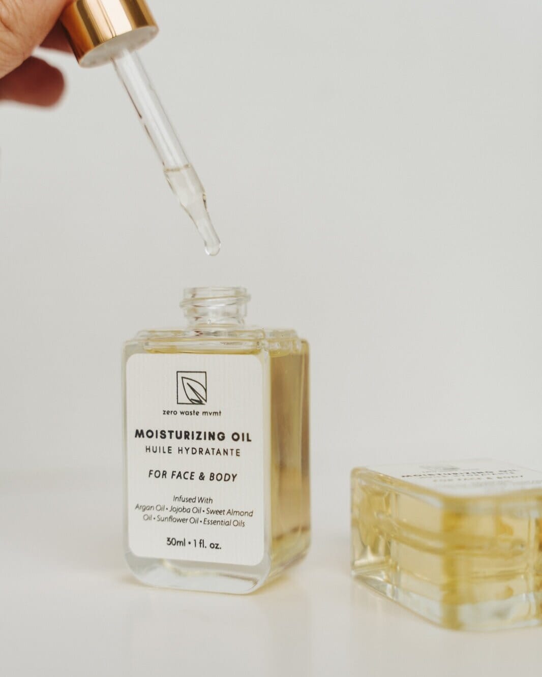 Moisturizing Oil – Botanical Blend for Deep Hydration & Radiant Skin