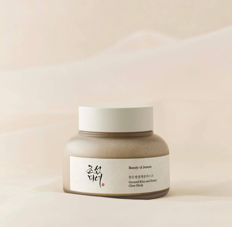 Hydrating and anti-aging facial mask for all skin types