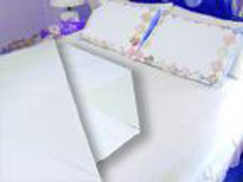 W.P. Single Sided Flannel/Rubber Back Mattress Pad – Queen/King 36" x 72"