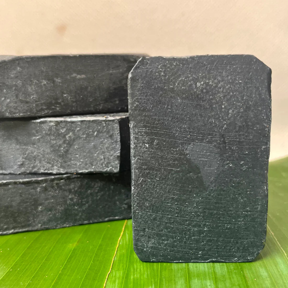 Blessings All-Natural Bamboo Charcoal Peppermint Face & Body Bar – Detoxifying Cleanser for Breakouts & Irritated Skin