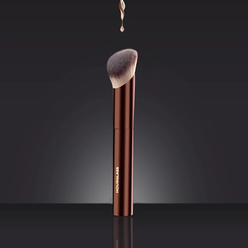 Hourglass Makeup Brush- No.21 Ambient Soft Glow Foundation Brush Face Brush