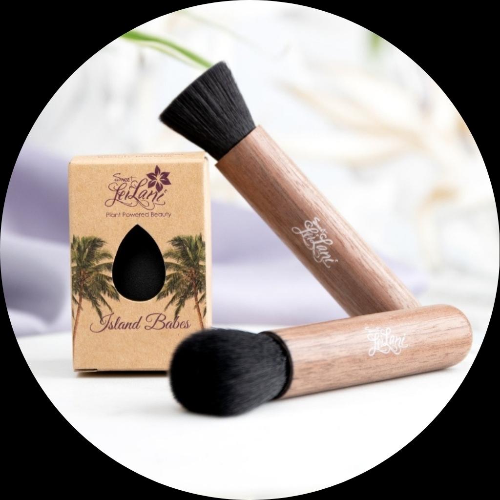 Island Babes Trio Of Tools – Professional Makeup Brush & Sponge Set