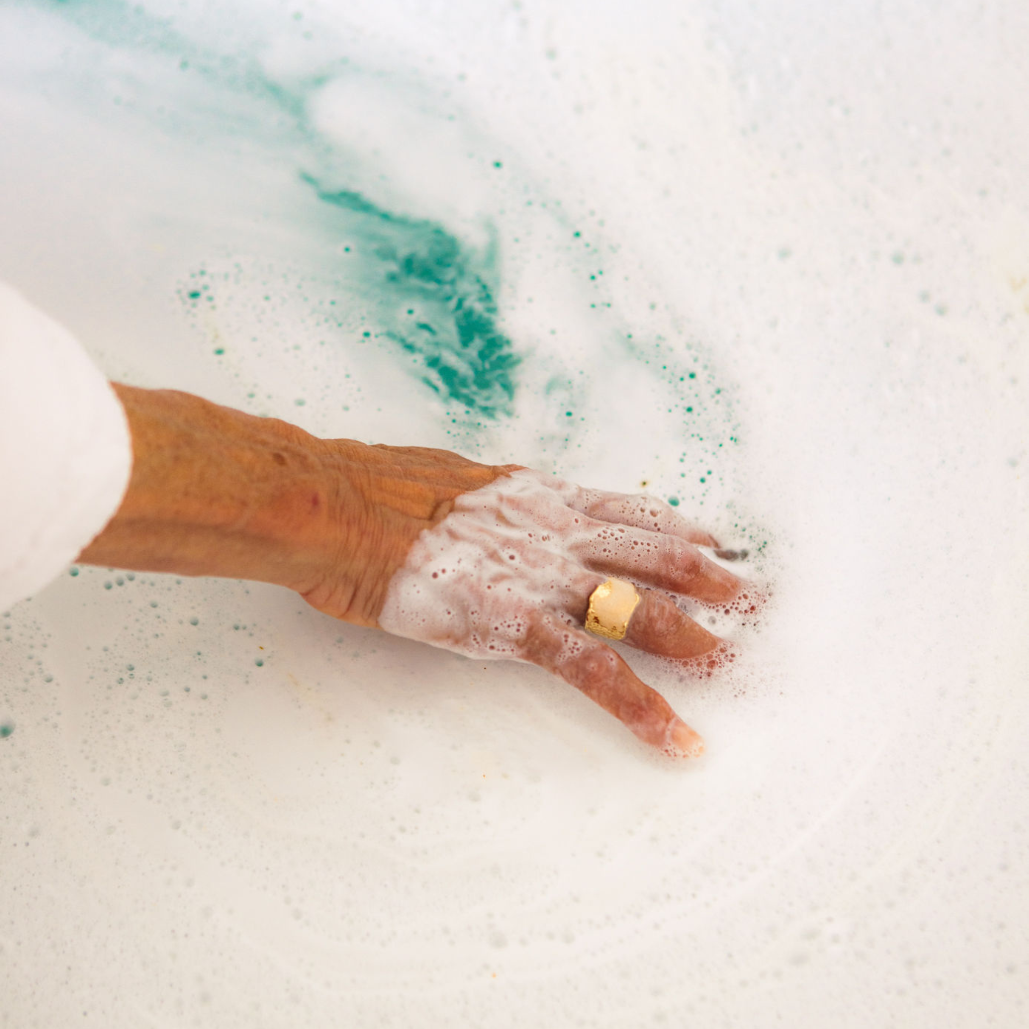 Wholesale Ancient Oat Hydration Crush Soak – Nourishing Mineral Bath with Colloidal Oat, Rice Milk & Calendula