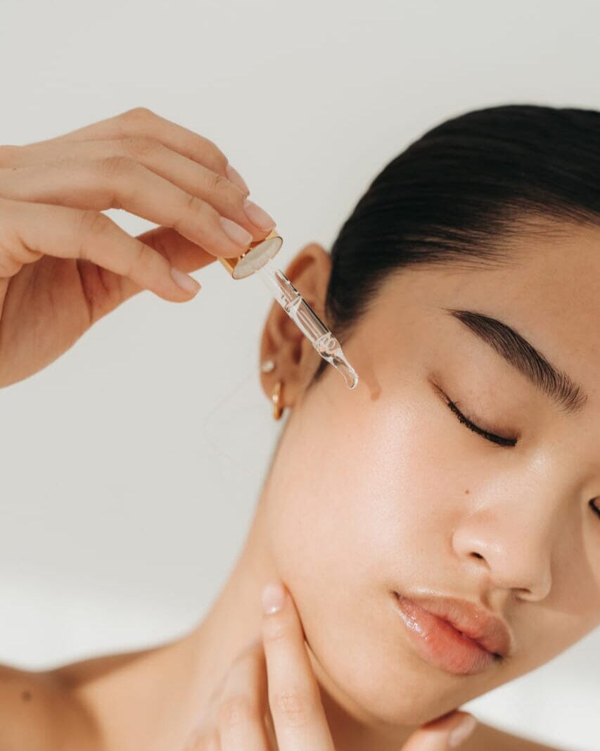 Moisturizing Oil – Botanical Blend for Deep Hydration & Radiant Skin